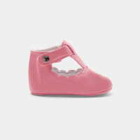 Baby girls’ patent leather T-bar sandals