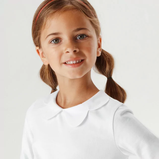Dívčí tričko s vroubkovaným límečkem