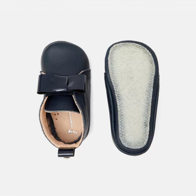 Baby girl leather slippers