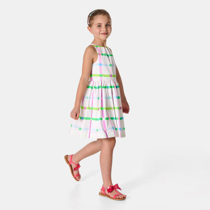 Dívčí šaty s ohlávkovým výstřihem
