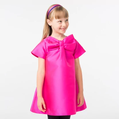 Dívčí šaty v duchu tafety